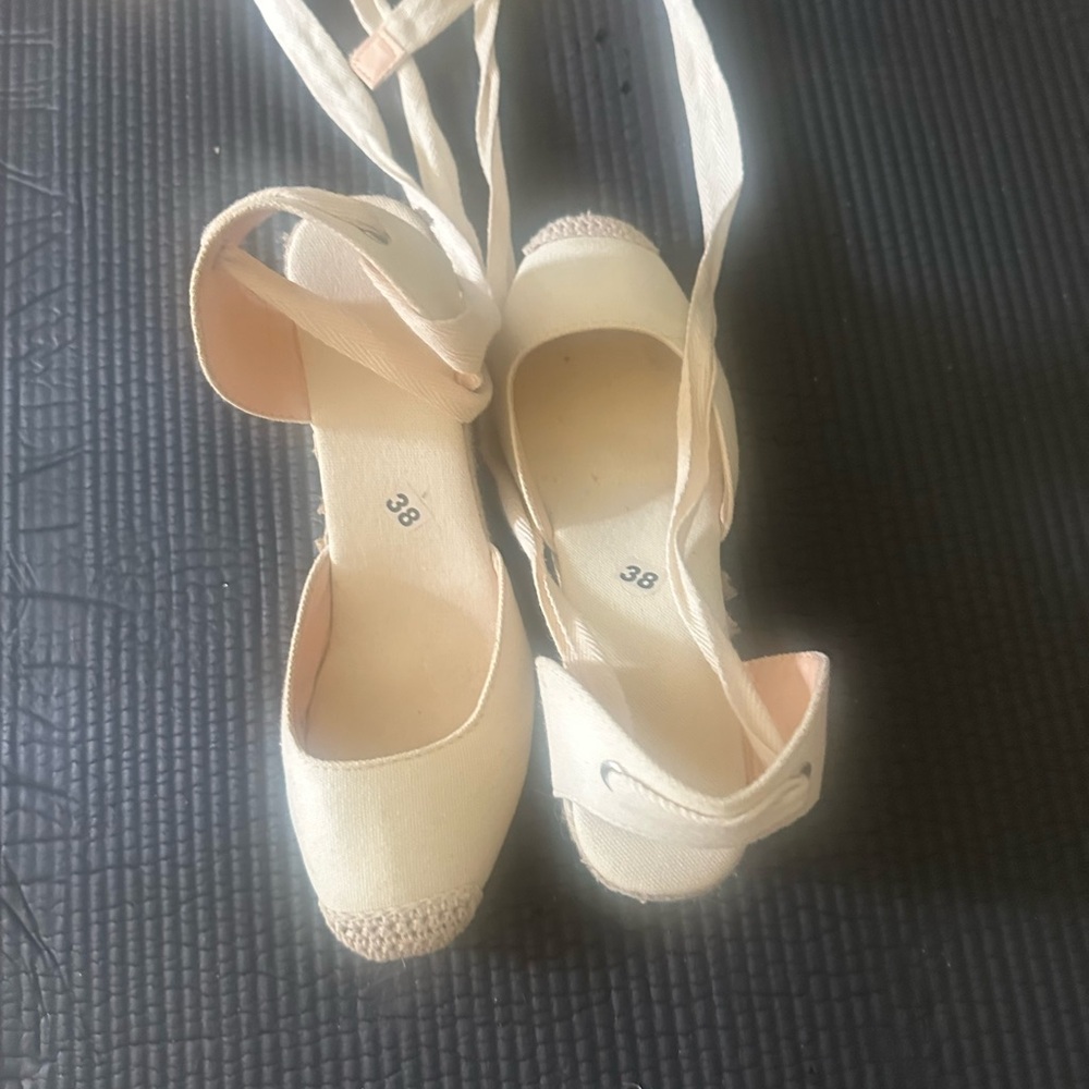 Elegant Cream Espadrille Wedges